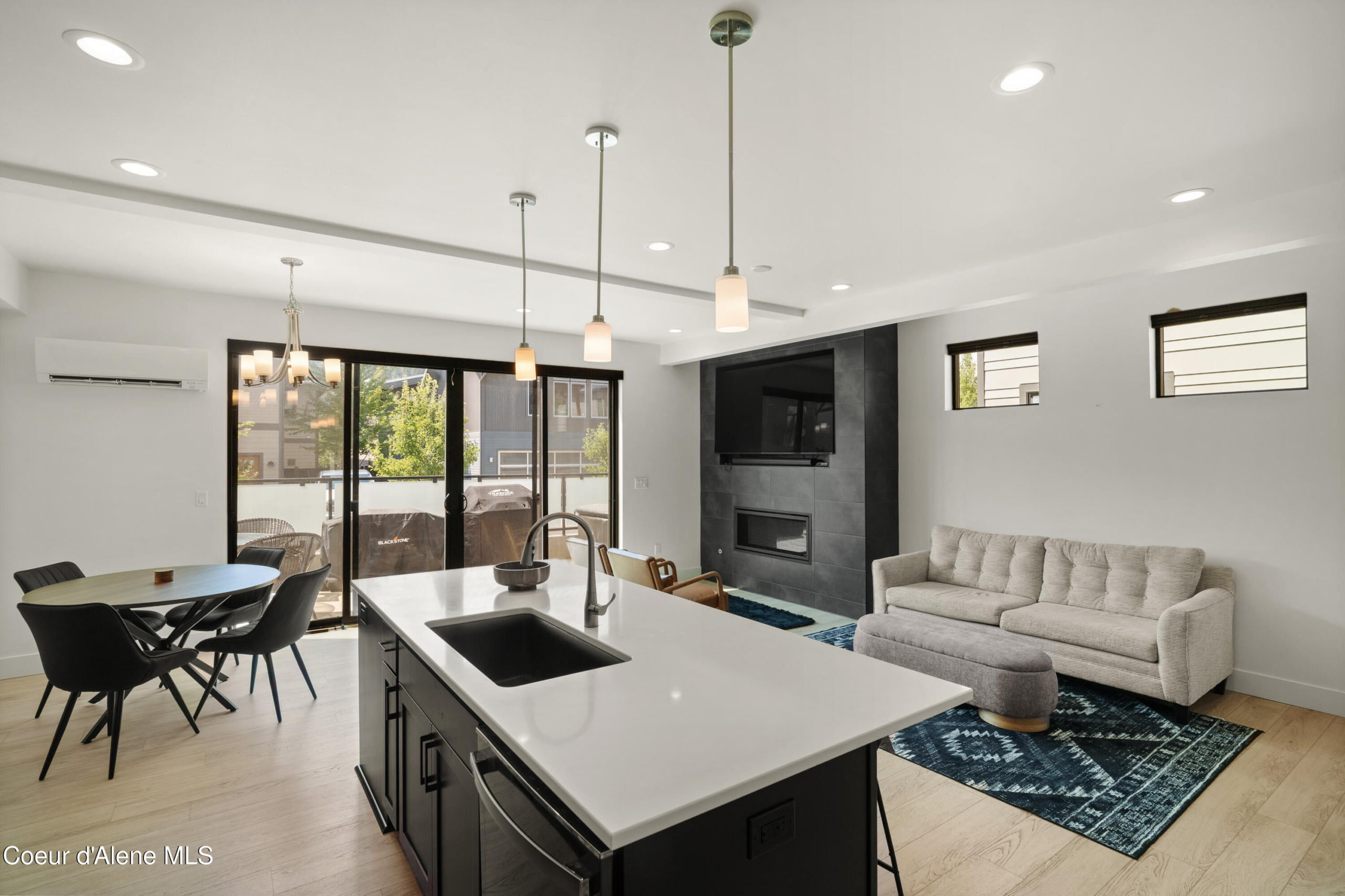 Single Family Town Home