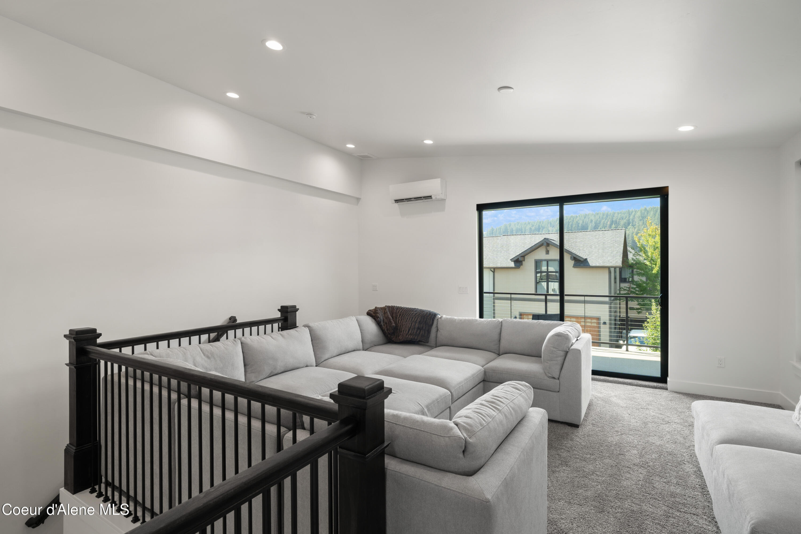 Single Family Town Home