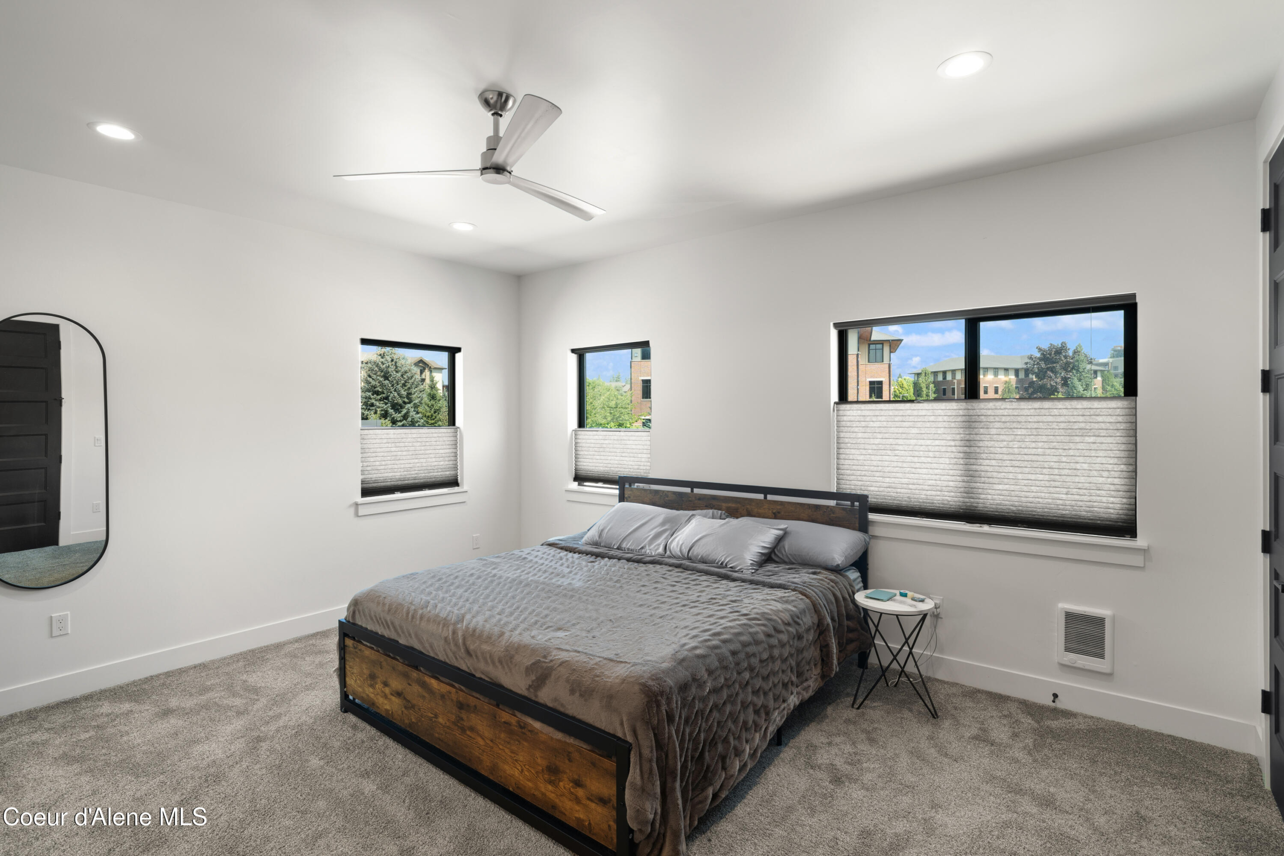 Single Family Town Home