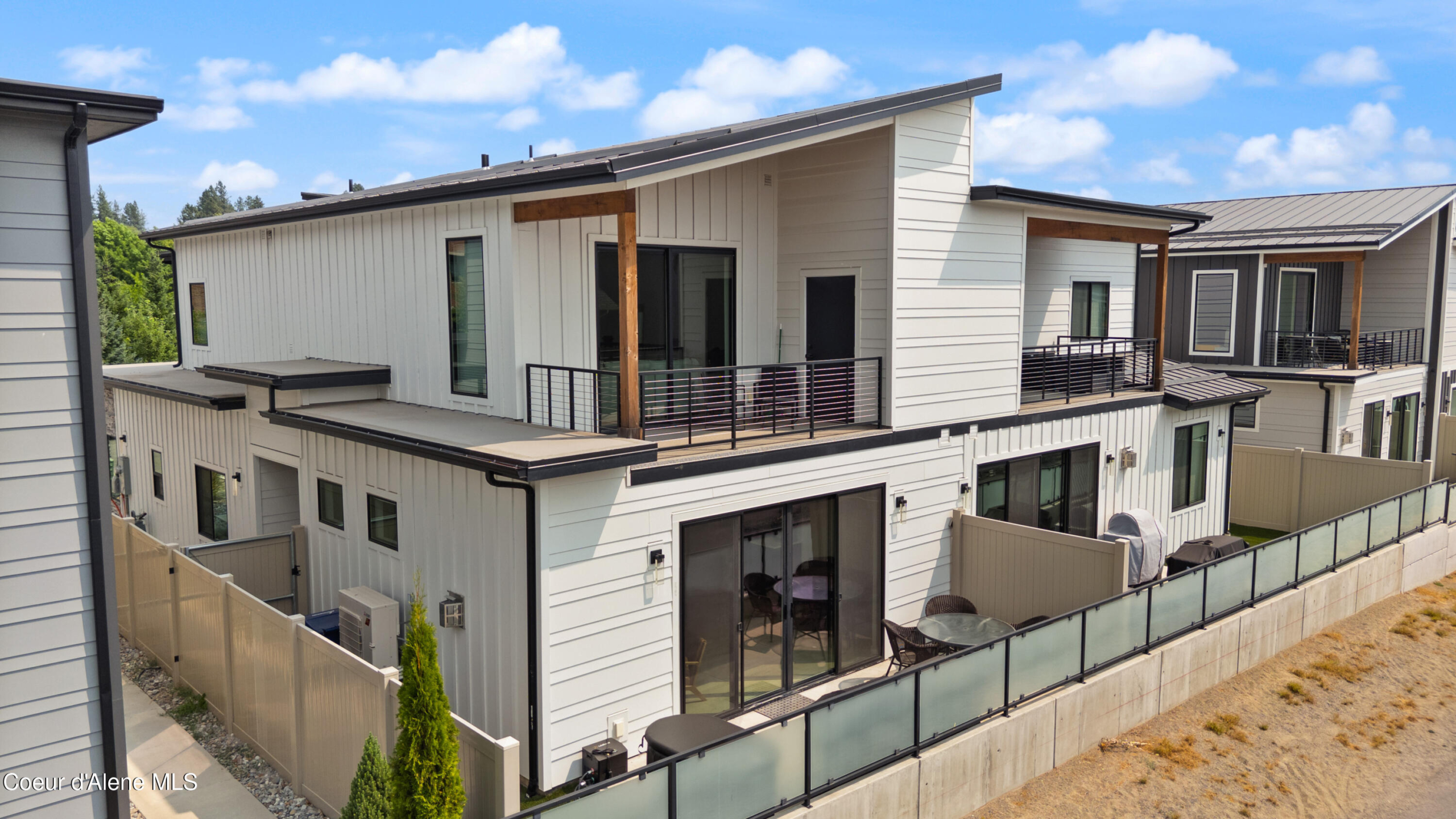 Single Family Town Home